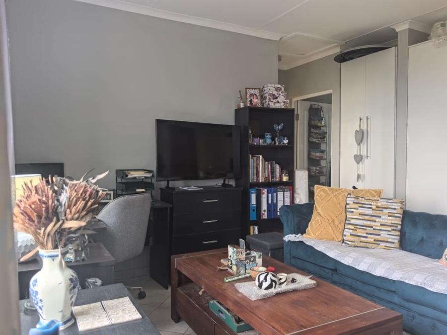 2 Bedroom Property for Sale in Kidds Beach Eastern Cape